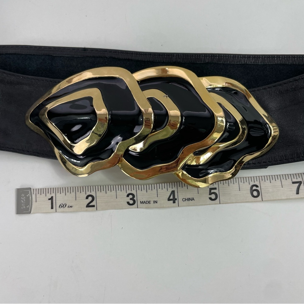 80s Black & Gold Oyster Statement Buckle Belt - Picture 12 of 15